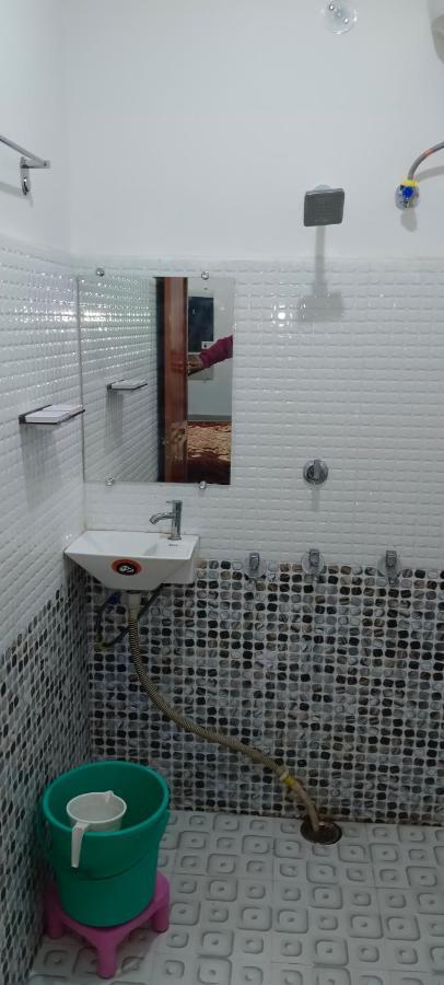 Shree Gorakhnath Guest House Ayodhya Экстерьер фото