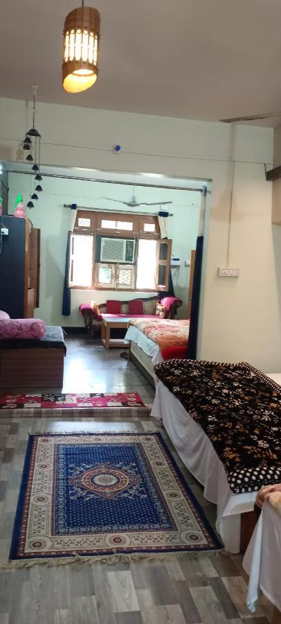 Shree Gorakhnath Guest House Ayodhya Экстерьер фото