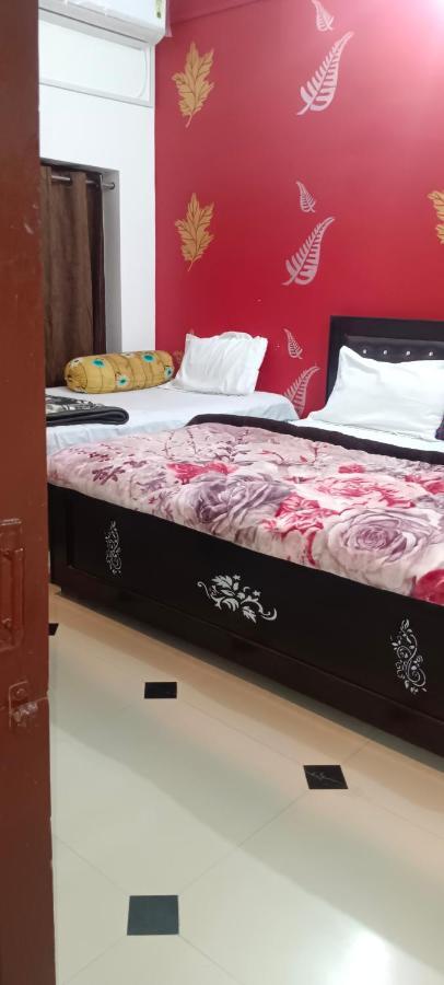 Shree Gorakhnath Guest House Ayodhya Экстерьер фото