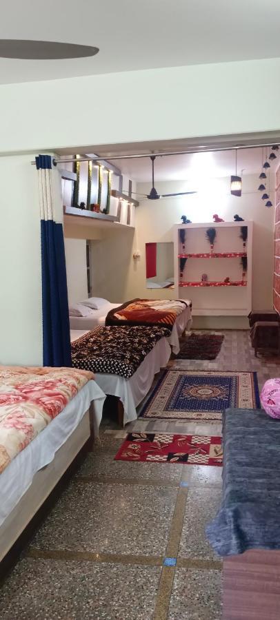 Shree Gorakhnath Guest House Ayodhya Экстерьер фото