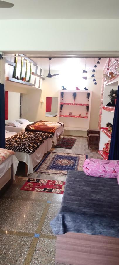 Shree Gorakhnath Guest House Ayodhya Экстерьер фото