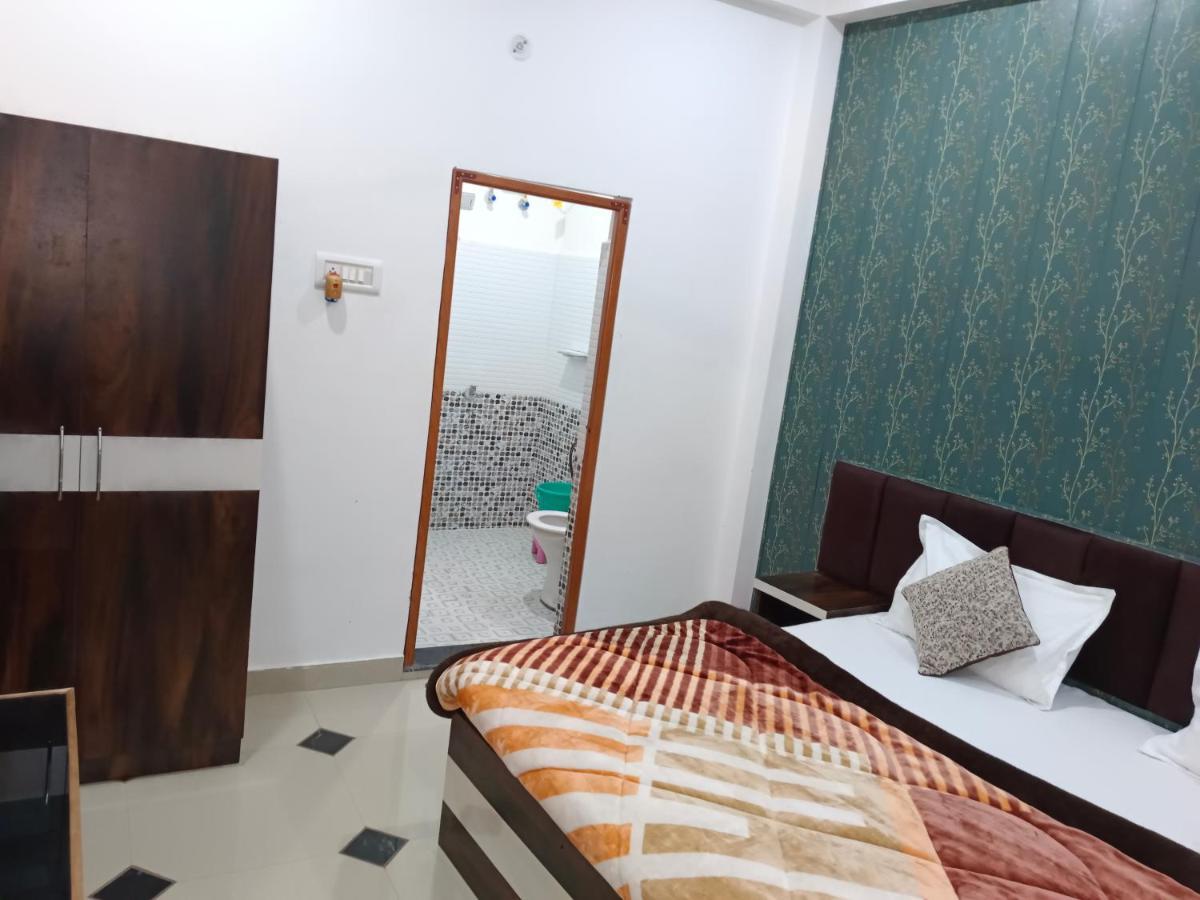 Shree Gorakhnath Guest House Ayodhya Экстерьер фото