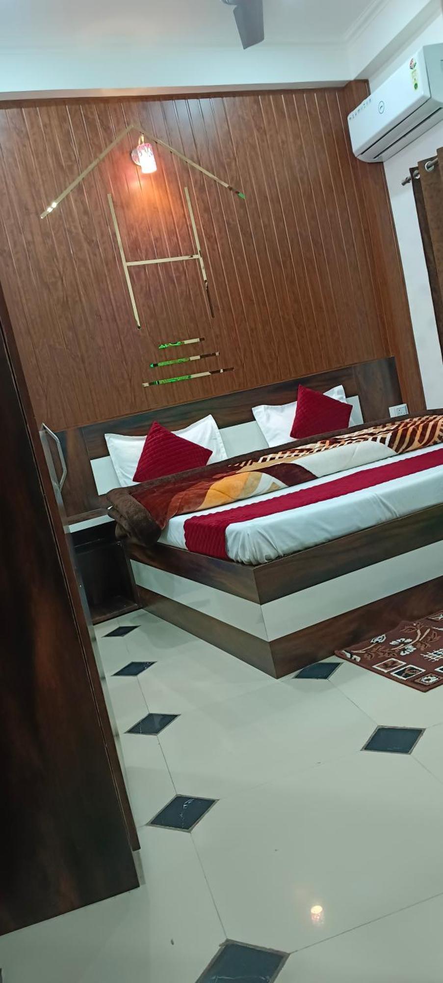 Shree Gorakhnath Guest House Ayodhya Экстерьер фото