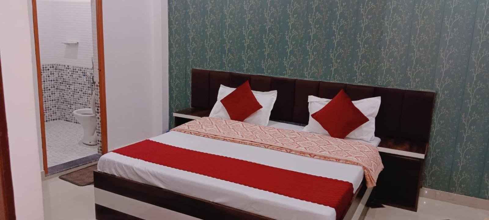 Shree Gorakhnath Guest House Ayodhya Экстерьер фото