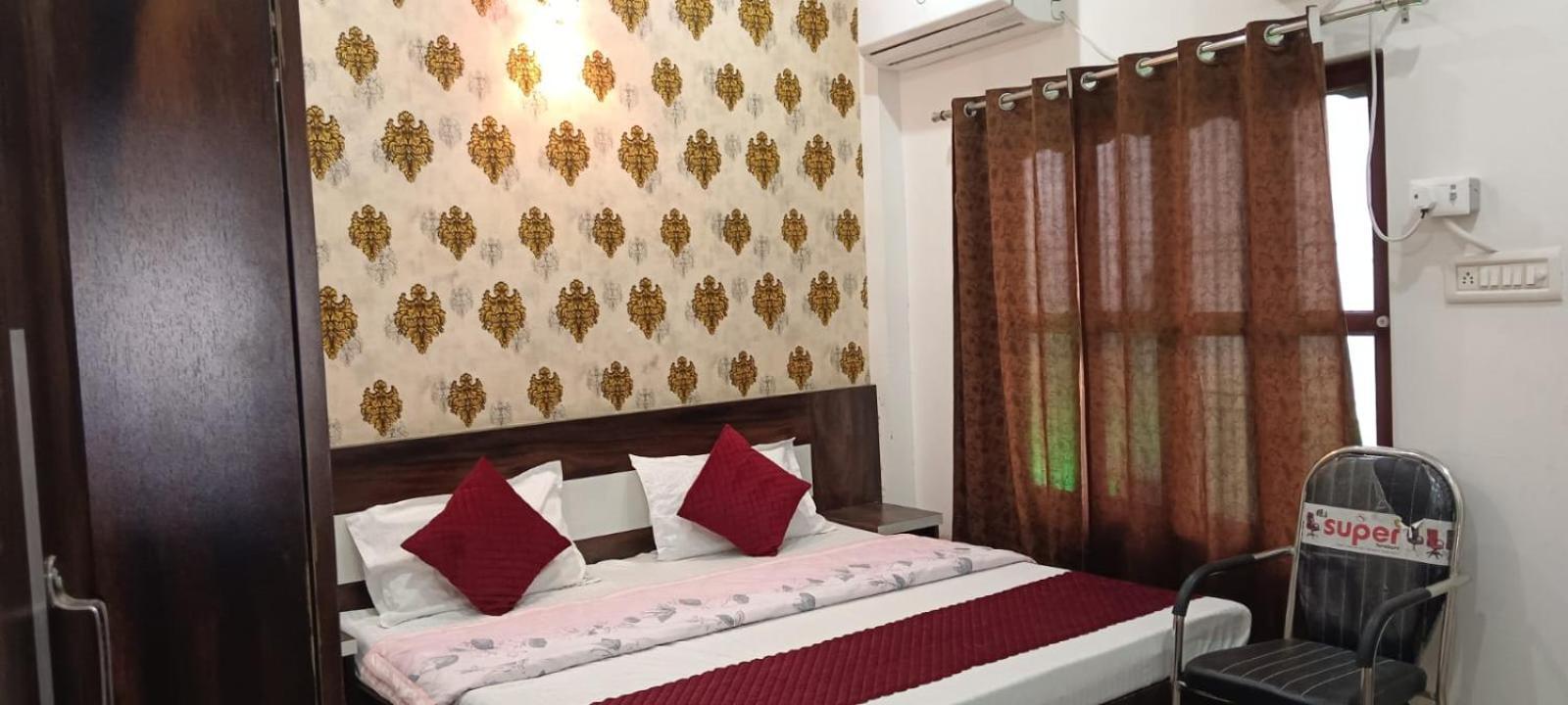 Shree Gorakhnath Guest House Ayodhya Экстерьер фото