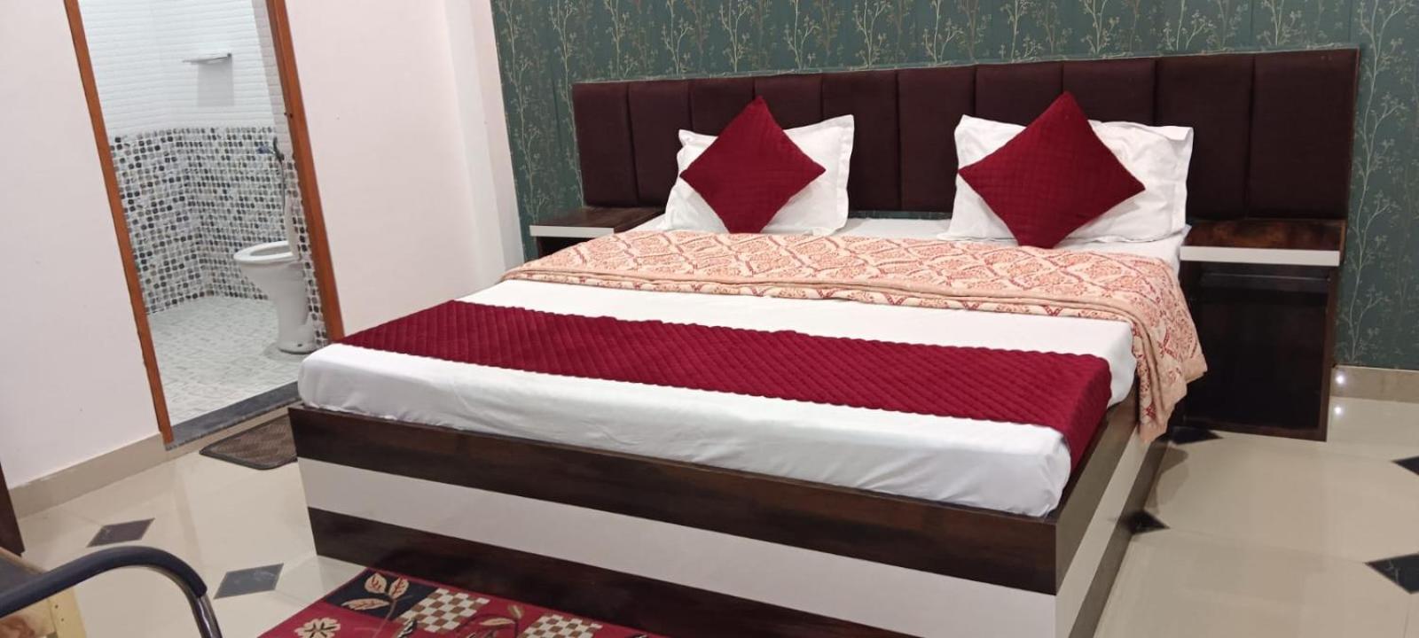 Shree Gorakhnath Guest House Ayodhya Экстерьер фото